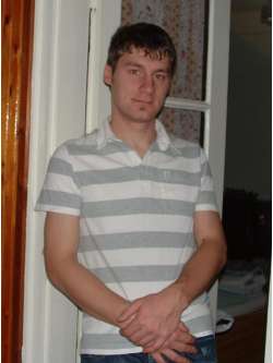 Attila, 37 �ves t�rskeres� f�rfi, J�noshalma
