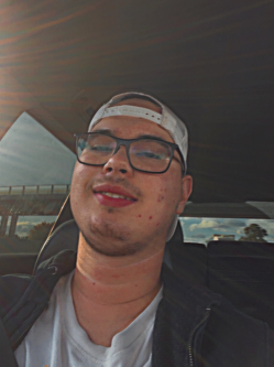 David, 25 �ves t�rskeres� f�rfi, Domb�v�r