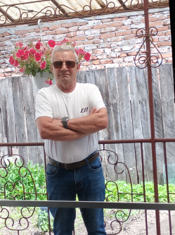 G�za, 68 �ves t�rskeres� f�rfi, Kov�szna