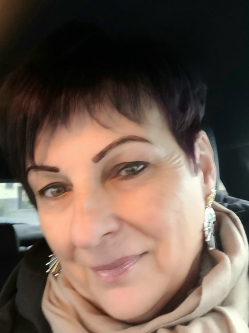 Zsuzsanna, 68 �ves t�rskeres� n�, J�szboldogh�za