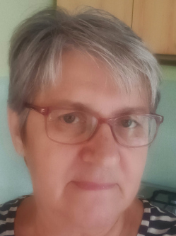 Marika, 70 �ves t�rskeres� n�, Tiszav�rkony