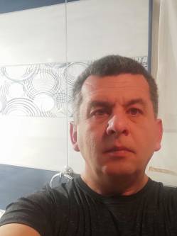 Attila, 53 �ves t�rskeres� f�rfi, Ny�regyh�za
