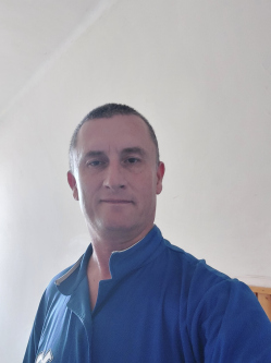 Tam�s, 47 �ves t�rskeres� f�rfi, Budapest