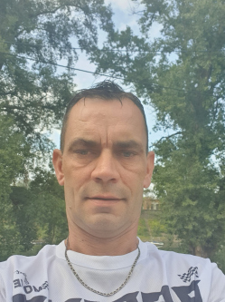 P�ter, 50 �ves t�rskeres� f�rfi, Szolnok