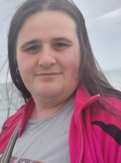 teca, 36 �ves t�rskeres� n�, Gerjen