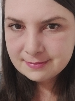 Orsolya, 37 �ves t�rskeres� n�, Kom�rom