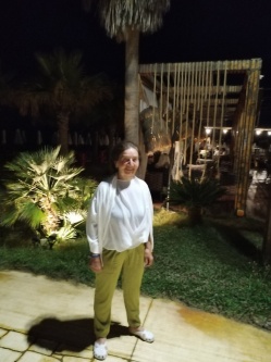 Katalin, 76 �ves t�rskeres� n�, Cegl�d
