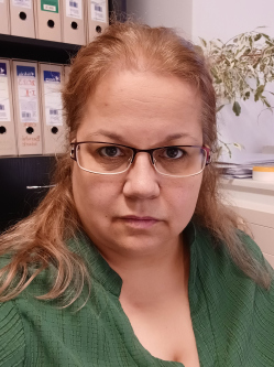 N�ra, 53 �ves t�rskeres� n�, Dunaharaszti