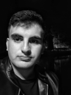 Tunahan, 21 �ves t�rskeres� f�rfi, Tisza�jv�ros