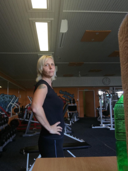 Andrea, 52 �ves t�rskeres� n�, H�dmez�v�s�rhely