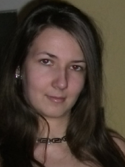 Anita, 35 �ves t�rskeres� n�, Ny�regyh�za