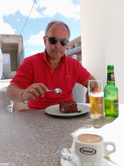 T�dor, 56 �ves t�rskeres� f�rfi, P�terv�s�ra
