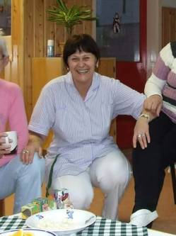 Csilla, 65 �ves t�rskeres� n�, Zalaegerszeg