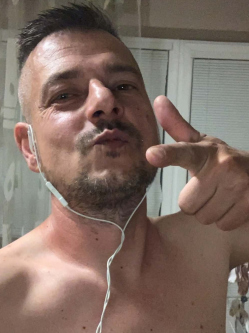 Zsolt, 48 �ves t�rskeres� f�rfi, S�toralja�jhely