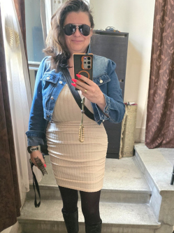 Andrea, 49 �ves t�rskeres� n�, Sz�kesfeh�rv�r