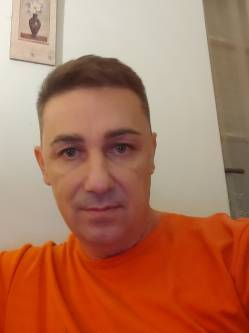 Kriszti�n, 45 �ves t�rskeres� f�rfi, Cs�k�ly