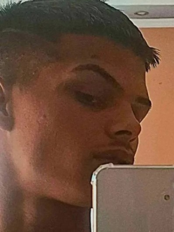 Rafael, 25 �ves t�rskeres� f�rfi, B�dvaszilas
