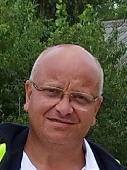 Jani, 48 �ves t�rskeres� f�rfi, Mak�