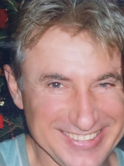 G�bor, 56 �ves t�rskeres� f�rfi, B�k�scsaba