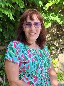 T�mea, 56 �ves t�rskeres� n�, Gy�r