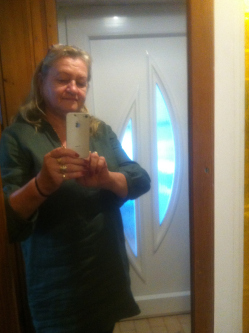 Katalin, 70 �ves t�rskeres� n�, J�szap�ti