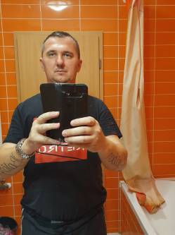 Istvan, 44 �ves t�rskeres� f�rfi, Ny�regyh�za