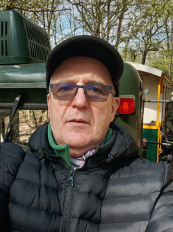 J�zsef, 64 �ves t�rskeres� f�rfi, Miskolc