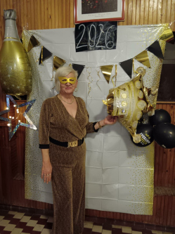 M�ria, 70 �ves t�rskeres� n�, Kincsesb�nya