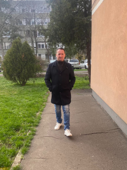 Norbert, 53 �ves t�rskeres� f�rfi, Gy�ngy�s