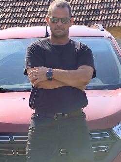Attila, 42 �ves t�rskeres� f�rfi, Ruzsa