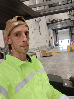 J�zsef, 36 �ves t�rskeres� f�rfi, �szak-Brabant (Noord-Brabant)