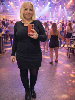Kata, 48 �ves t�rskeres� n�, Gy�r