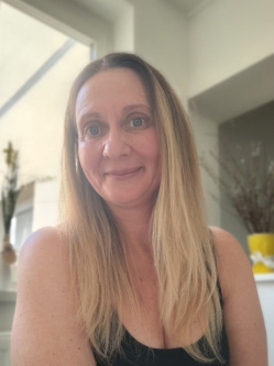 Ildi, 48 �ves t�rskeres� n�, Kecskem�t