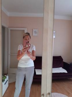 Zsuzsi, 76 �ves t�rskeres� n�, S�k�sd