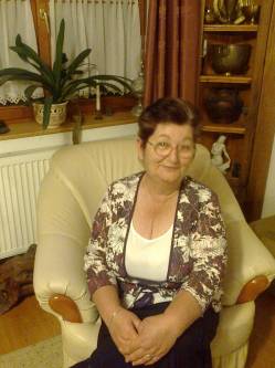 Etelka, 76 �ves t�rskeres� n�, M�traterenye