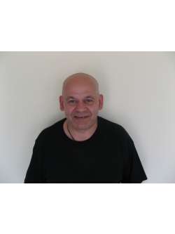 Pali, 72 �ves t�rskeres� f�rfi, J�szber�ny