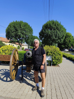 J�zsef, 73 �ves t�rskeres� f�rfi, Szentendre