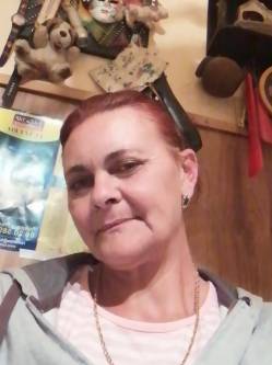 Gabo, 48 �ves t�rskeres� n�, Pusztahencse