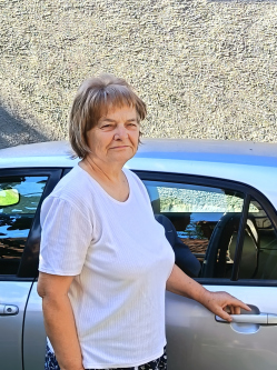 Erzsi, 74 �ves t�rskeres� n�, Keszthely