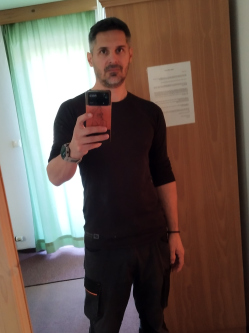 B�lint, 49 �ves t�rskeres� f�rfi, Eger