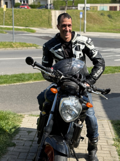 Erik, 51 �ves t�rskeres� f�rfi, Zalaegerszeg