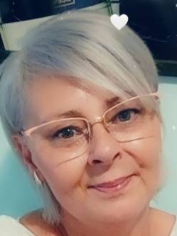 Julcsi, 55 �ves t�rskeres� n�, Orosh�za