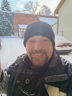 Ferenc, 62 �ves t�rskeres� f�rfi, Eger