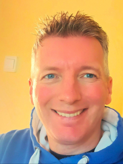 Tamas, 44 �ves t�rskeres� f�rfi, Als�-Ausztria