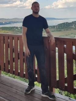 J�zsef, 36 �ves t�rskeres� f�rfi, Kecskem�t