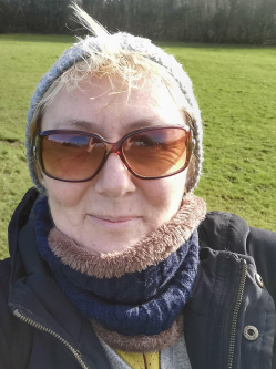 Kitti, 51 �ves t�rskeres� n�, West Midlands
