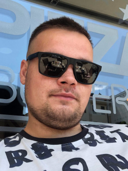 Bal�zs, 28 �ves t�rskeres� f�rfi, Keszthely