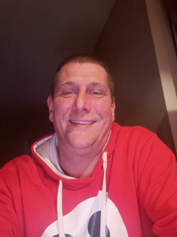 Norbika, 48 �ves t�rskeres� f�rfi, Szigetszentmikl�s