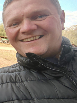 B�la, 48 �ves t�rskeres� f�rfi, Tiszak�cske
