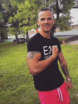 Kristóf, 31 éves társkereső férfi, Cserépfalu